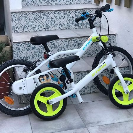 Malaga Beach House, 2 City Bikes, 2 Children'S Bikes, Wifi, Big Terrace, Bbq, Family, Childfriendly المظهر الخارجي الصورة